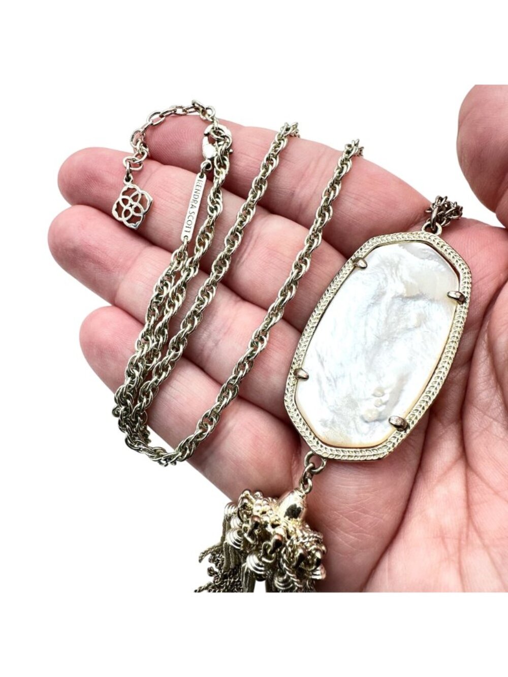 Kendra Scott Roxanne Necklace Gold Tone Pearl Tassle Pendant - Picture 2 of 3